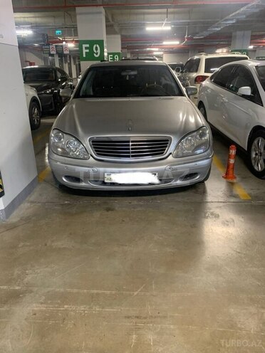 Mercedes S 320-1