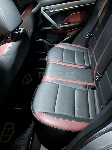 Geely Coolray-5