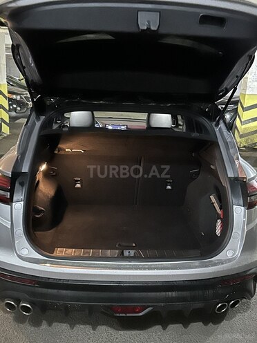 Geely Coolray-7