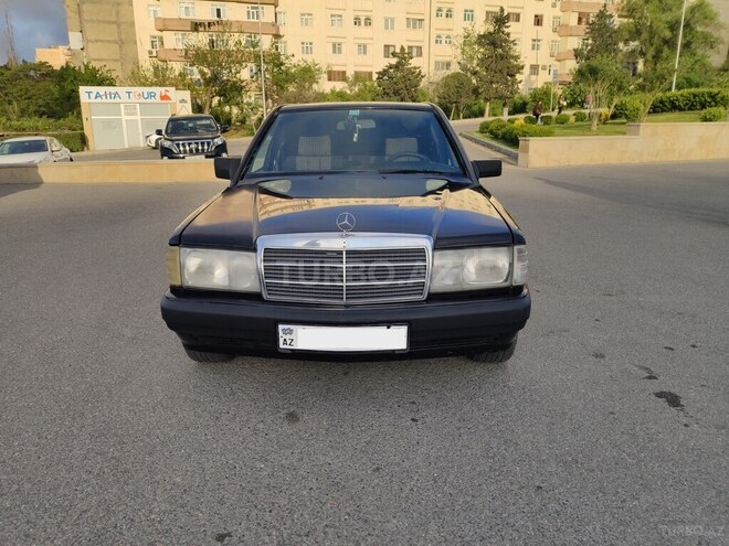 Mercedes 190-5
