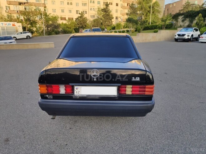 Mercedes 190-6