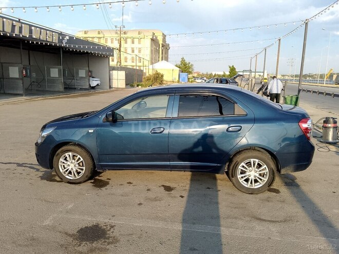 Chevrolet Cobalt-11
