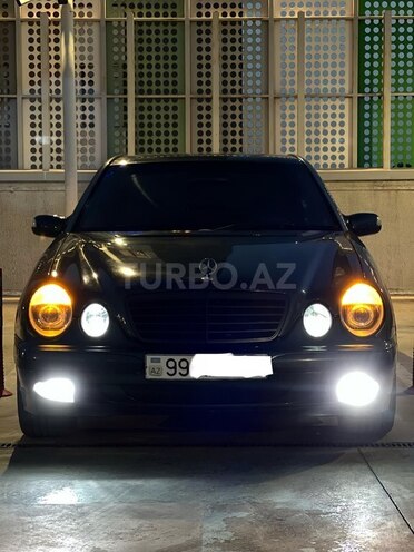 Mercedes E 270-15