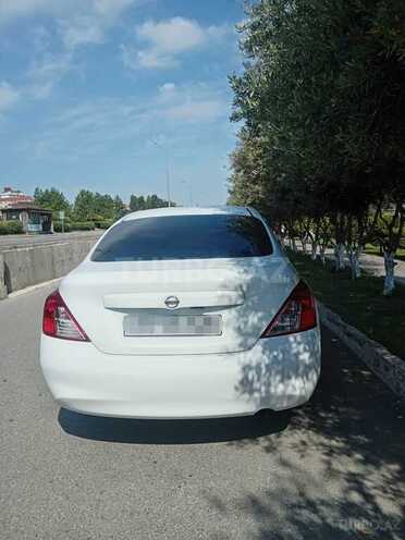 Nissan Sunny-2