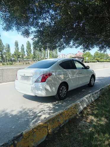 Nissan Sunny-8
