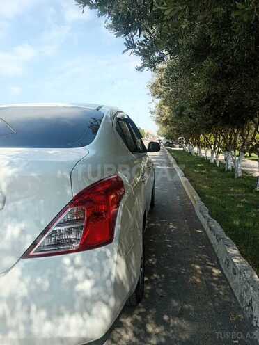 Nissan Sunny-10