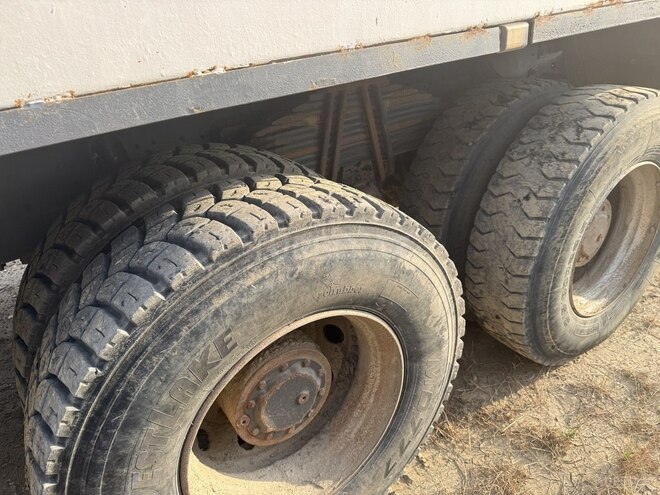 HOWO Sinotruk-9