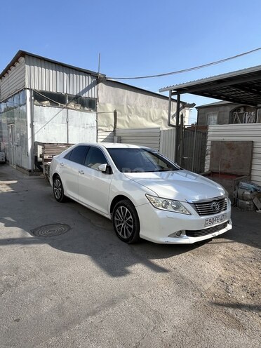 Toyota Camry-2