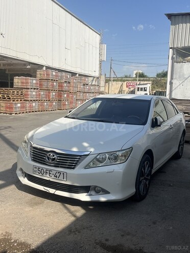 Toyota Camry-4