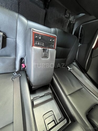 Toyota Camry-8