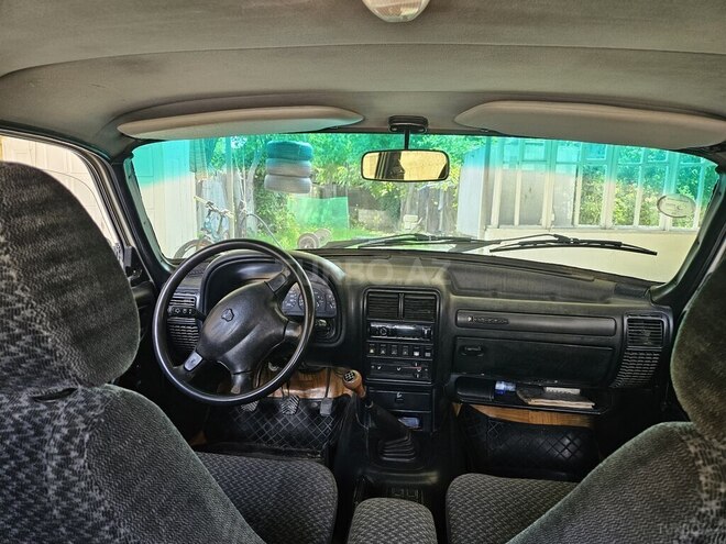 GAZ 3110 "Volga"-3