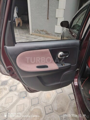 Nissan Note-6