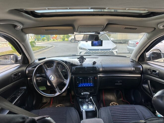 Volkswagen Passat-6