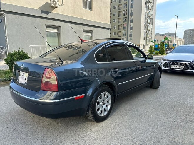 Volkswagen Passat-4