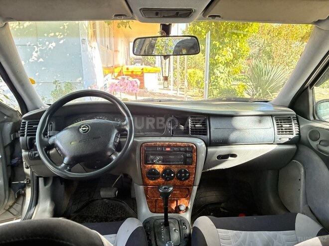 Opel Vectra-3