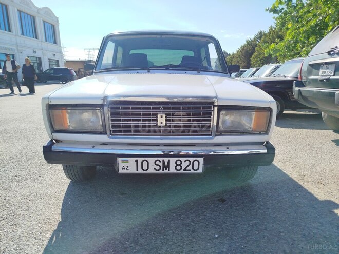 LADA (VAZ) 2107-1