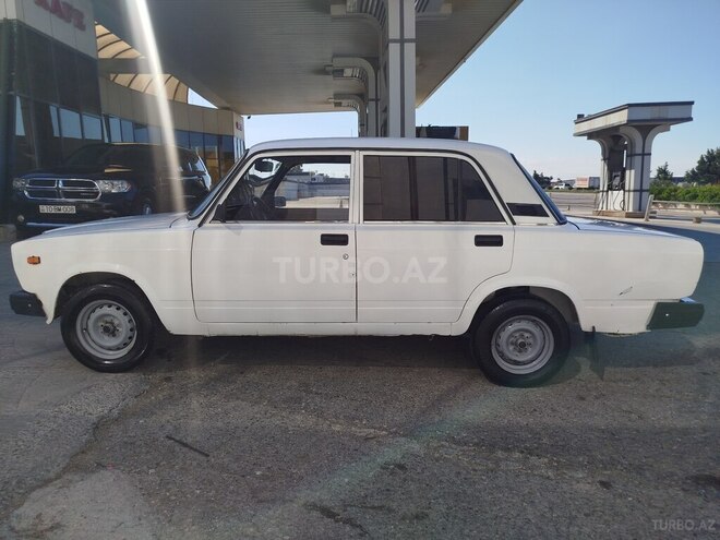 LADA (VAZ) 2107-4