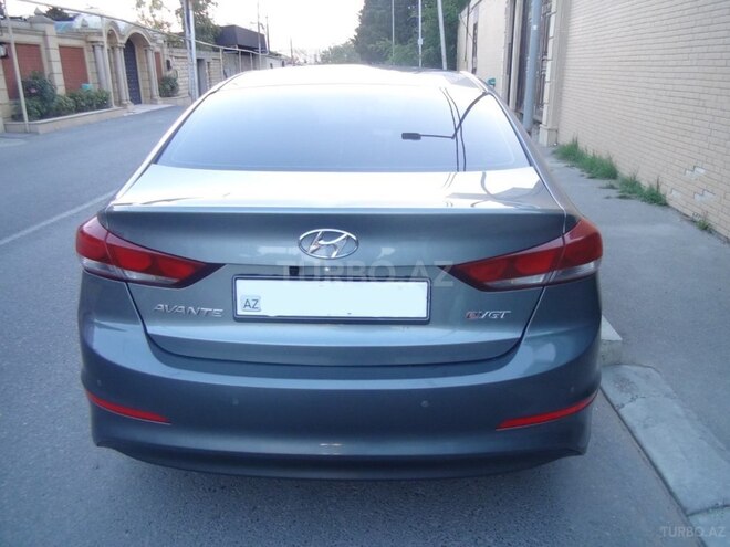 Hyundai Avante-3