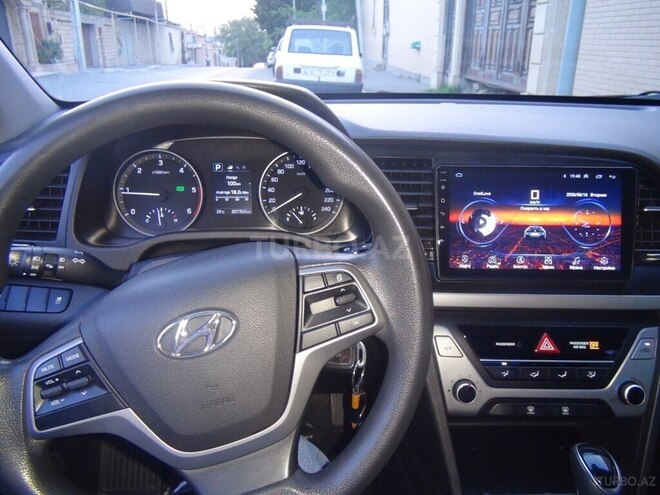 Hyundai Avante-4