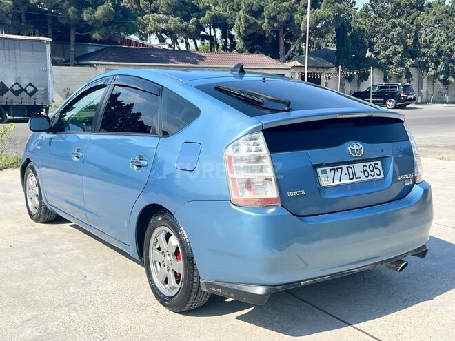 Toyota Prius-11