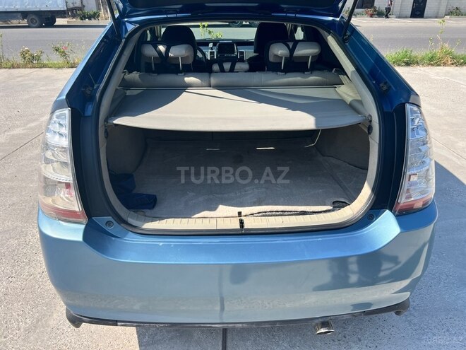 Toyota Prius-16
