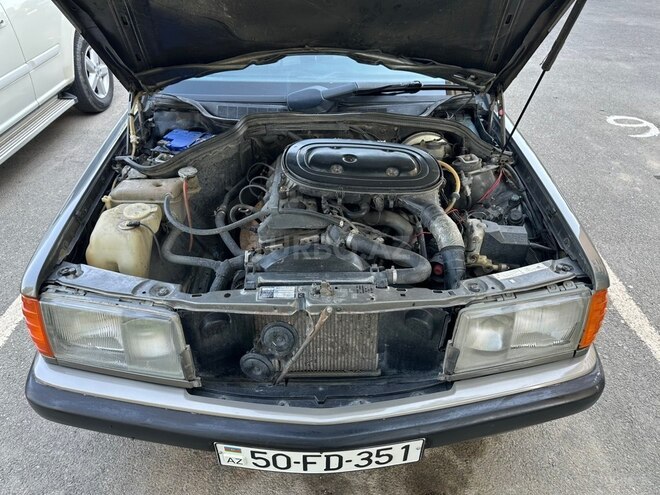 Mercedes 190-16