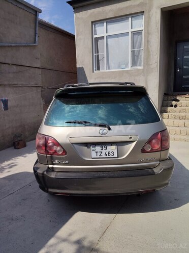 Lexus RX 300-9