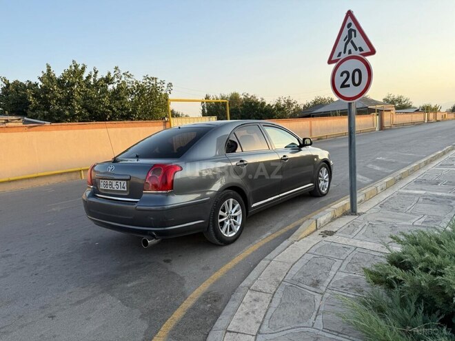 Toyota Avensis-7