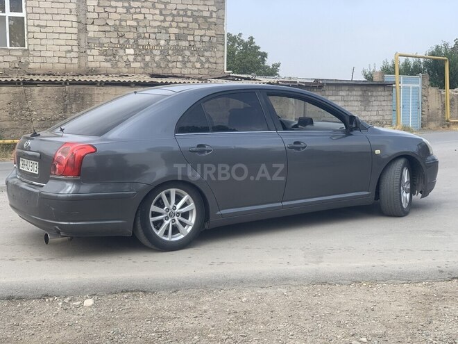 Toyota Avensis-8