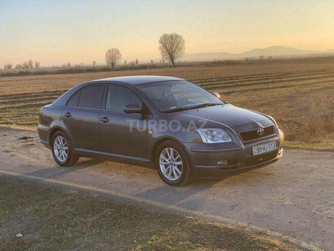 Toyota Avensis-3