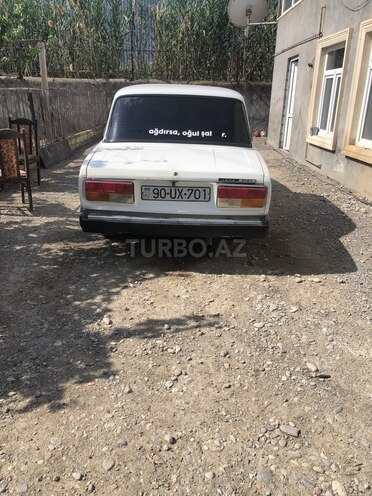 LADA (VAZ) 2107-2