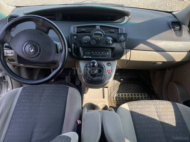 Renault Scenic-3