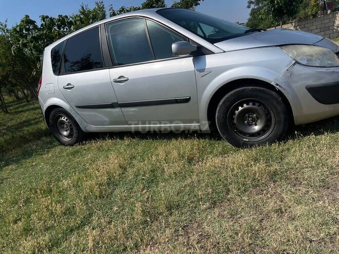 Renault Scenic-2