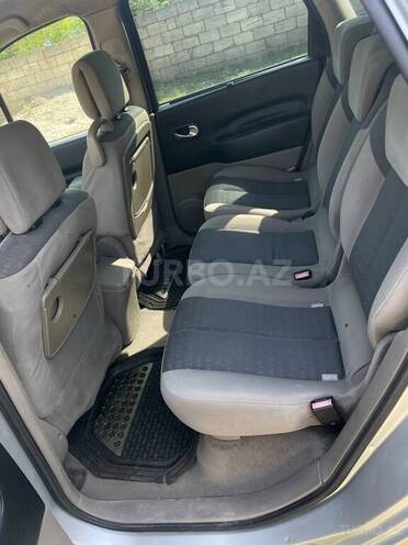 Renault Scenic-5