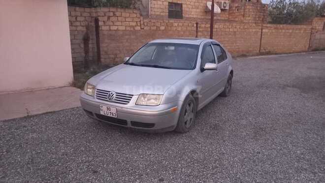 Volkswagen Jetta-1