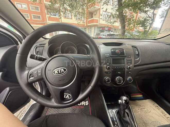 Kia Cerato-6