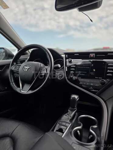 Toyota Camry-19