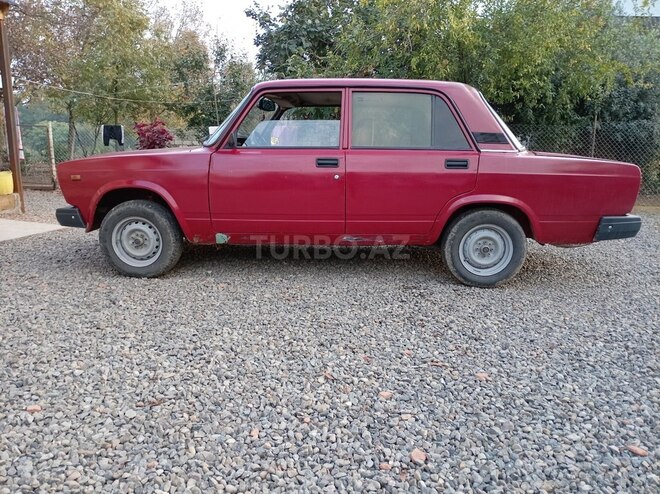 LADA (VAZ) 2107-2