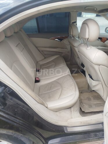 Mercedes E 220-7