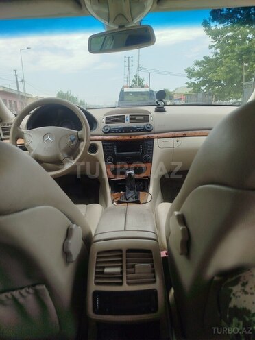 Mercedes E 220-8