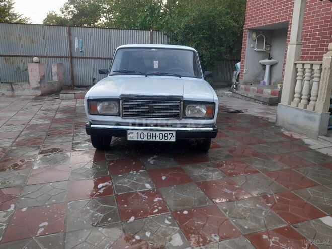 LADA (VAZ) 2107-1