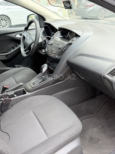 Ford Focus-5