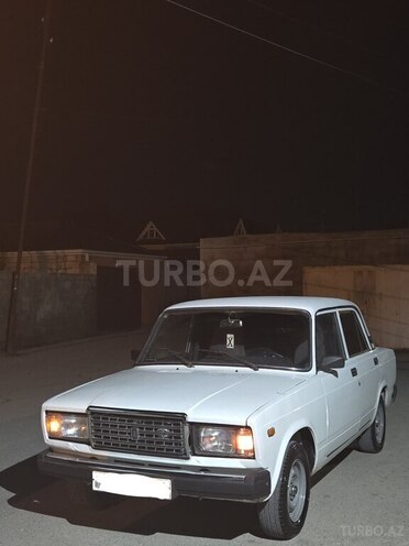 LADA (VAZ) 2107-2