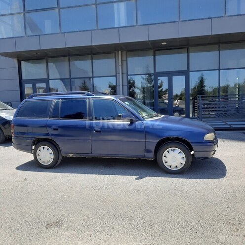 Opel Astra-3
