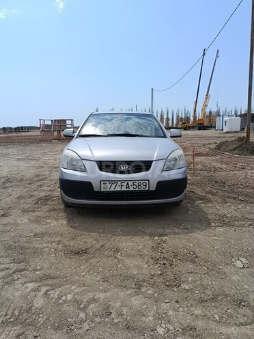 Kia Rio-1