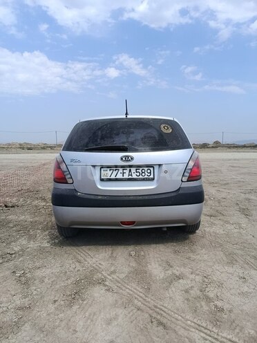 Kia Rio-2