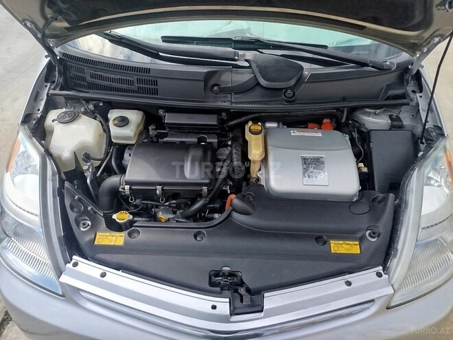 Toyota Prius-9
