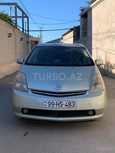 Toyota Prius-2