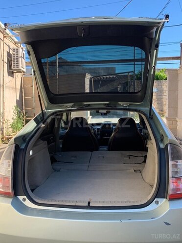 Toyota Prius-6