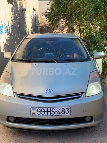Toyota Prius-19